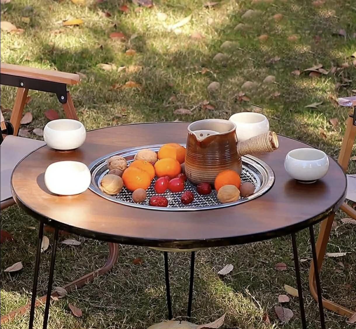 Sto sa ugrađenim roštiljem